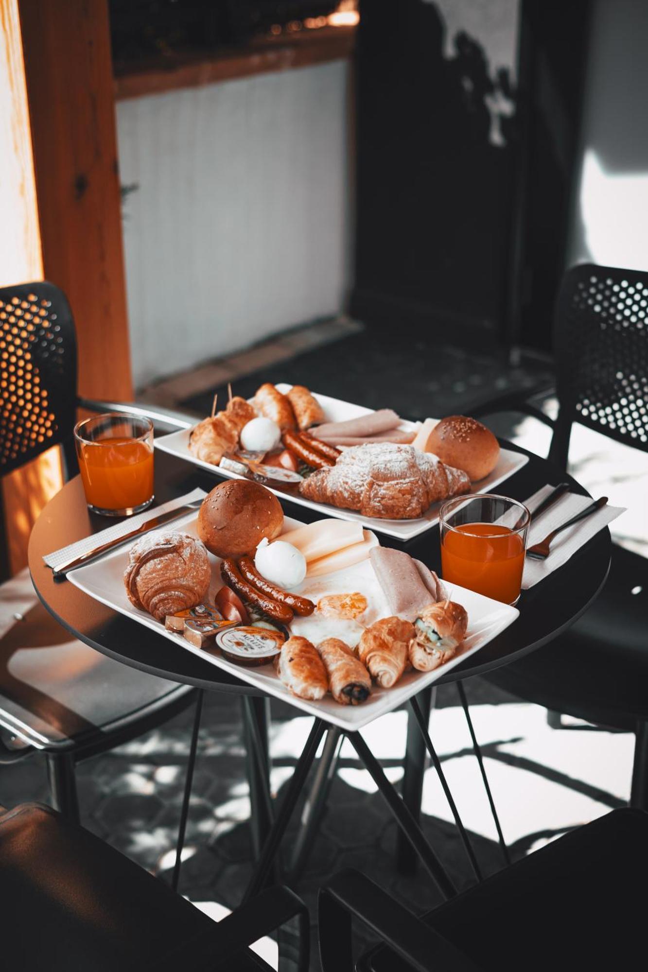 Hotel Beke Vlore Ngoại thất bức ảnh