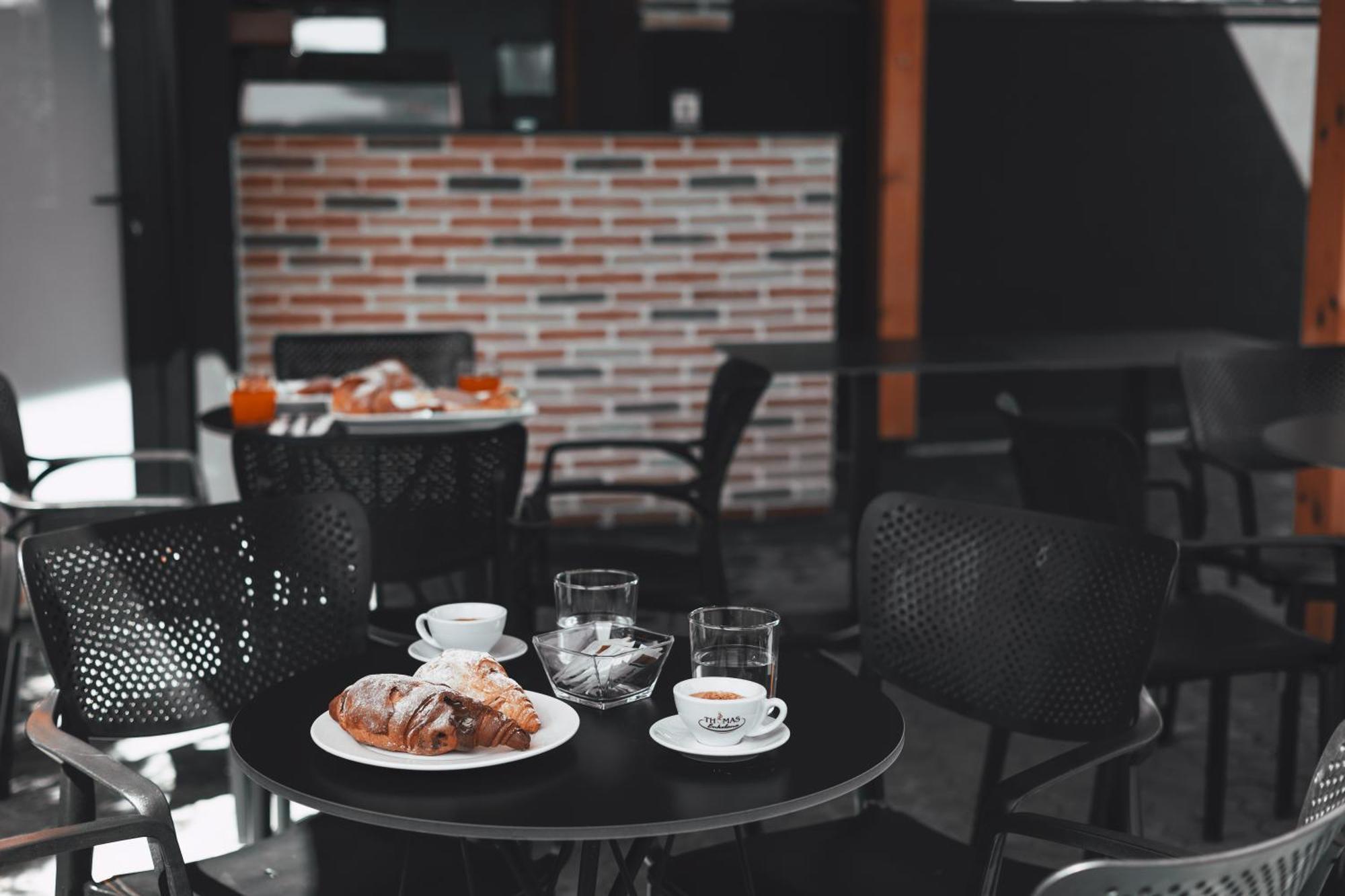 Hotel Beke Vlore Ngoại thất bức ảnh