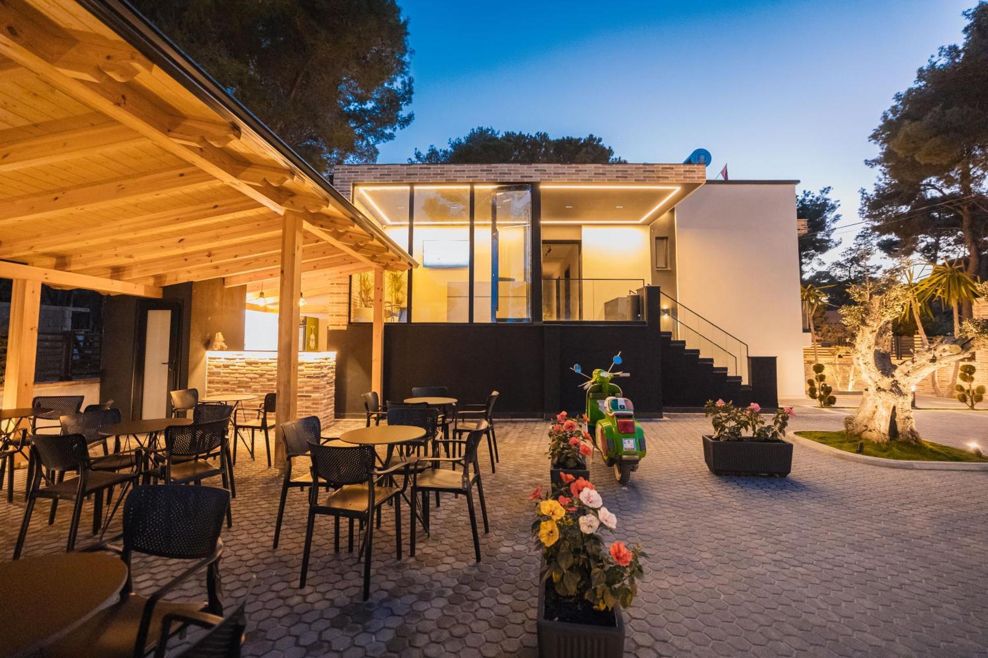 Hotel Beke Vlore Ngoại thất bức ảnh