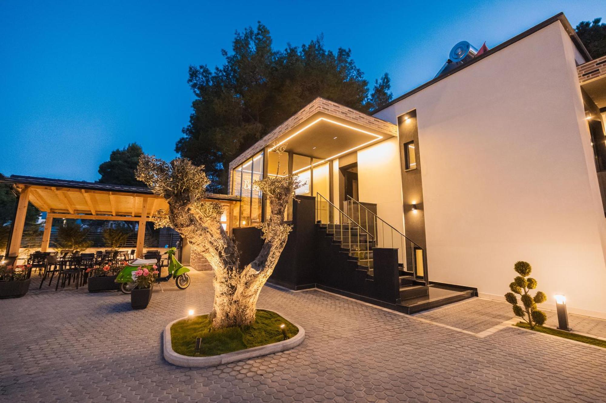 Hotel Beke Vlore Ngoại thất bức ảnh